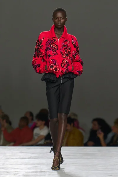 Look 38